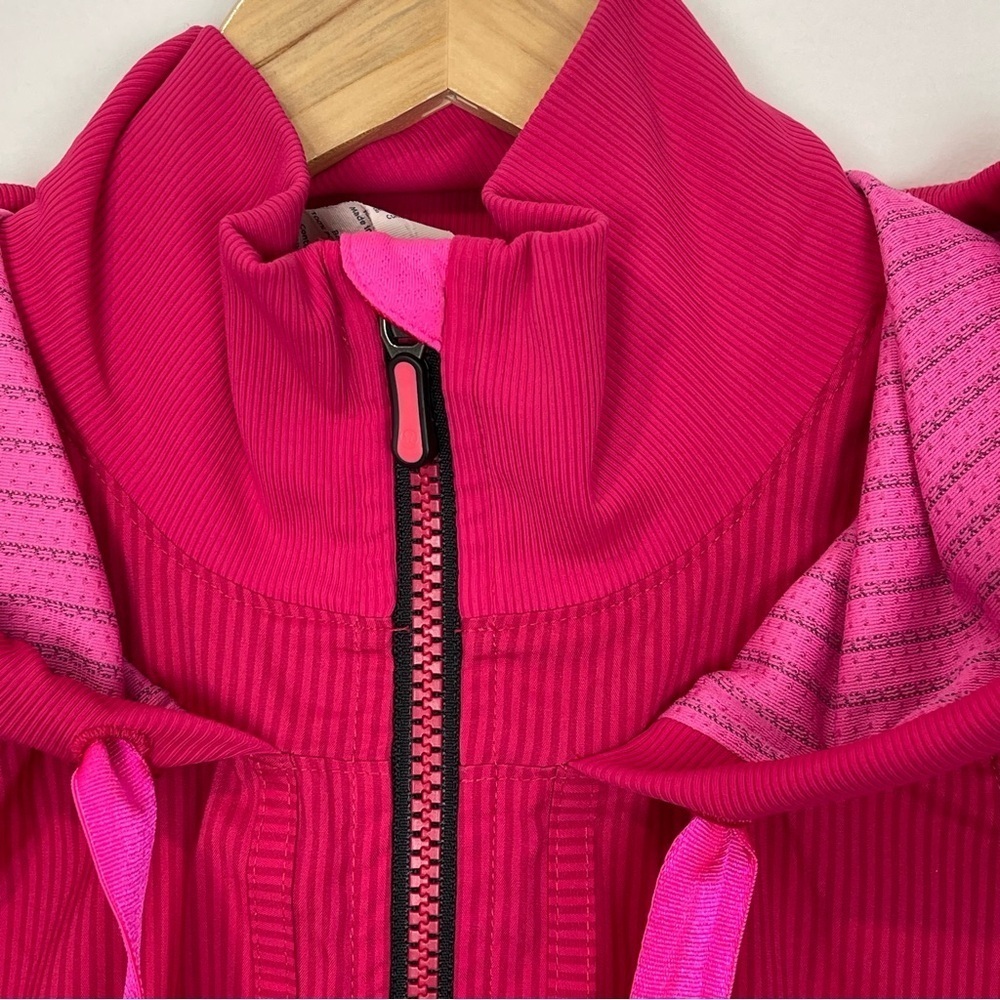 Lululemon Run Track and Field Jacket Fruity Tootie Pink Stripe Size 4 - Picture 4 of 12